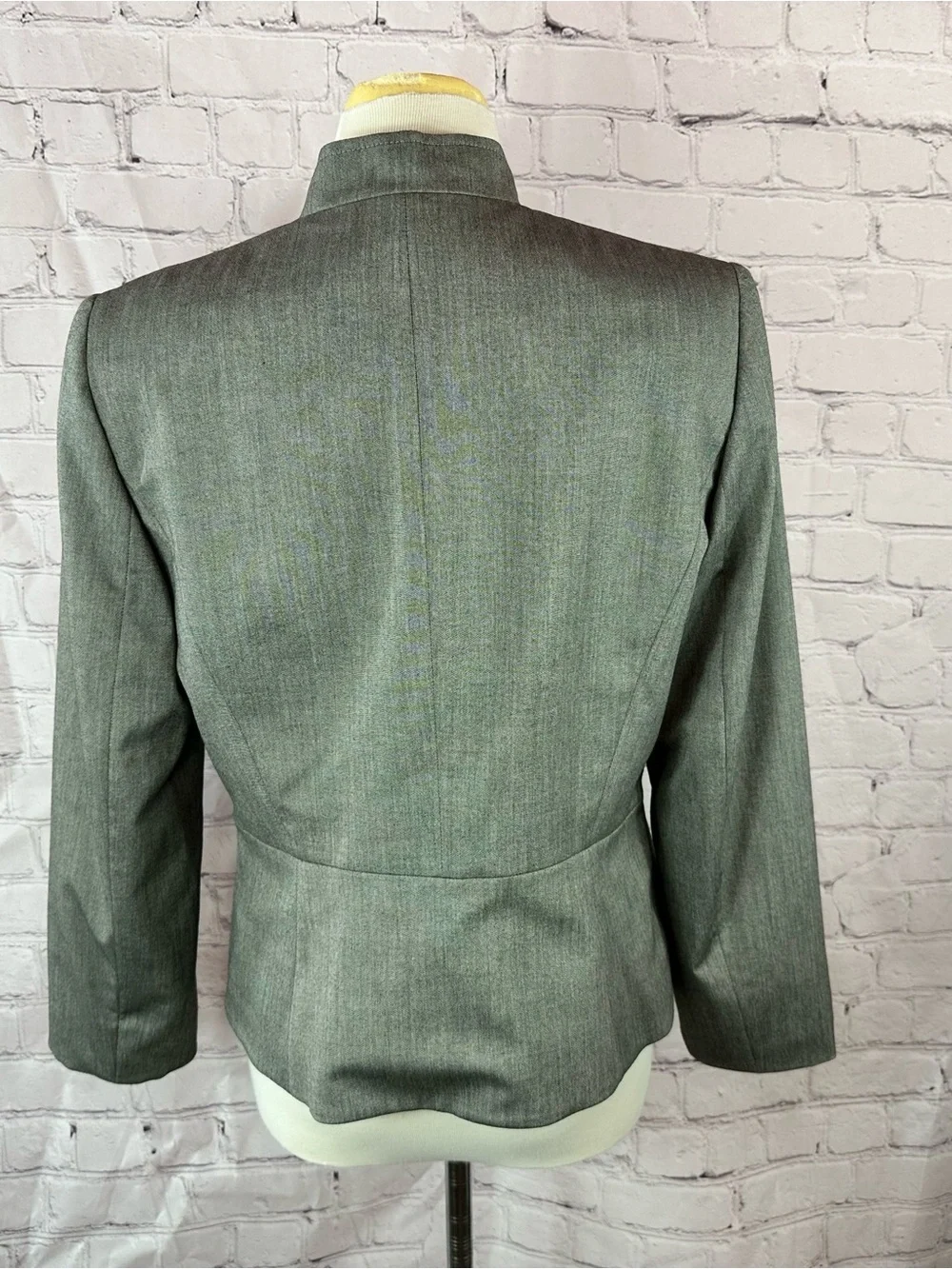 Tahari ASL Gray Double-Breasted Blazer suit jacket women 10 office peplum
